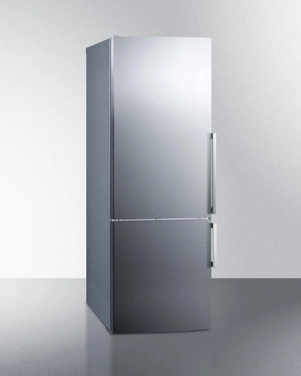 28 Energy Star Bottom Freezer Refrigerator with 16.4 cu. ft. Capacity in Stainless Steel L4572