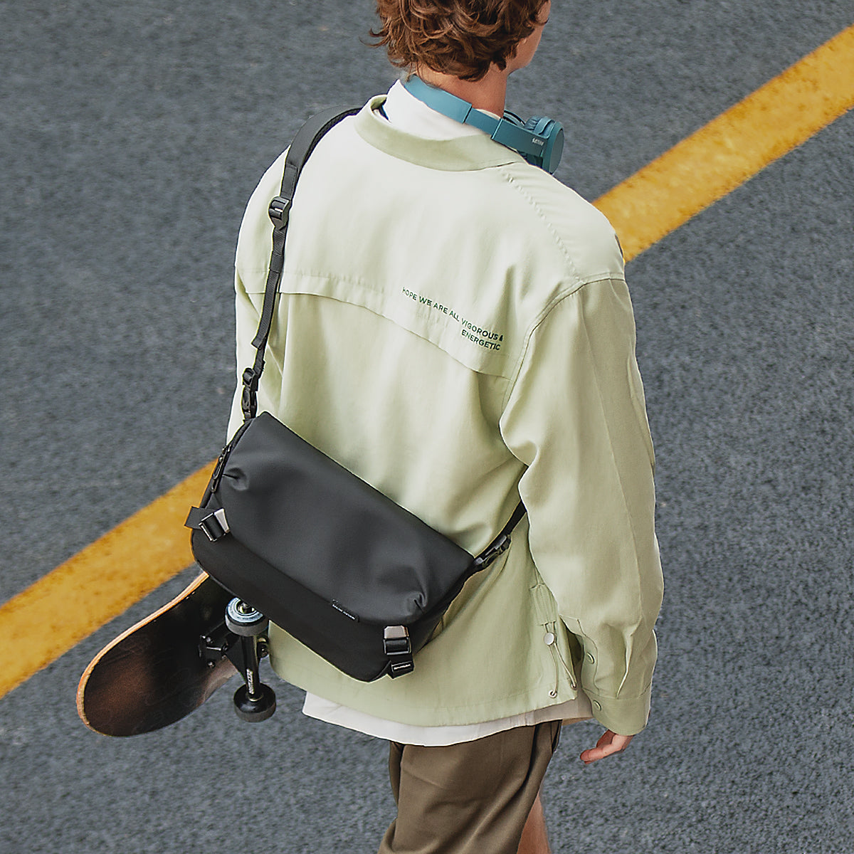 Black Waterproof Crossbody Messenger Bag L610932