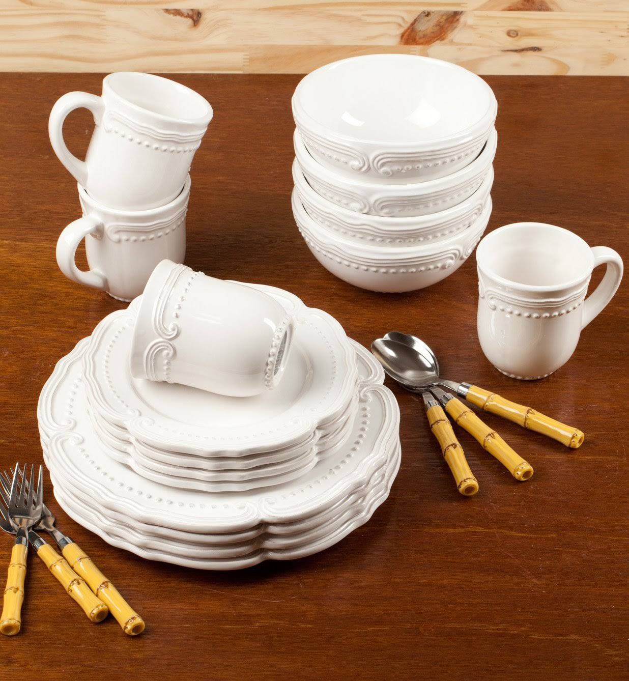 16 Piece White Dinnerware Set S3019