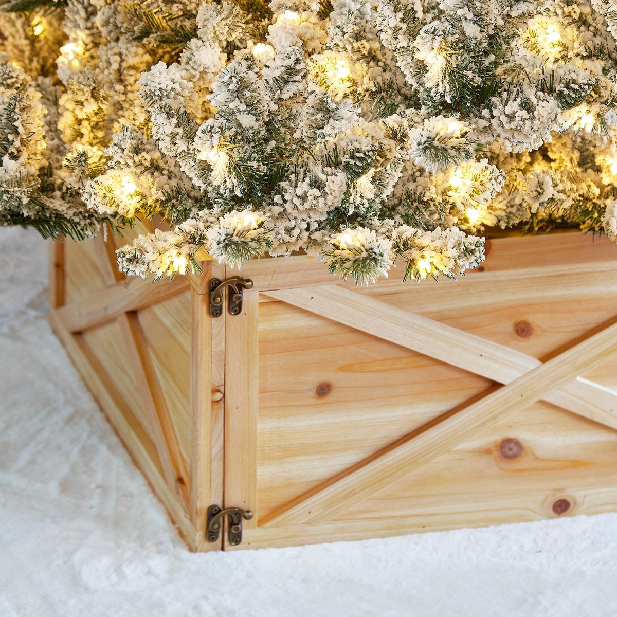 Brown Wooden Christmas Tree Collar C925