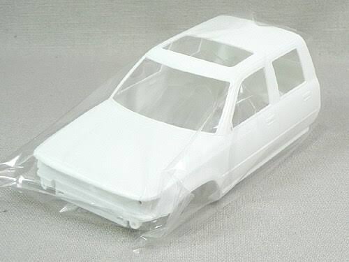 1/24 Hilux Double Cab Lift-Up F9549