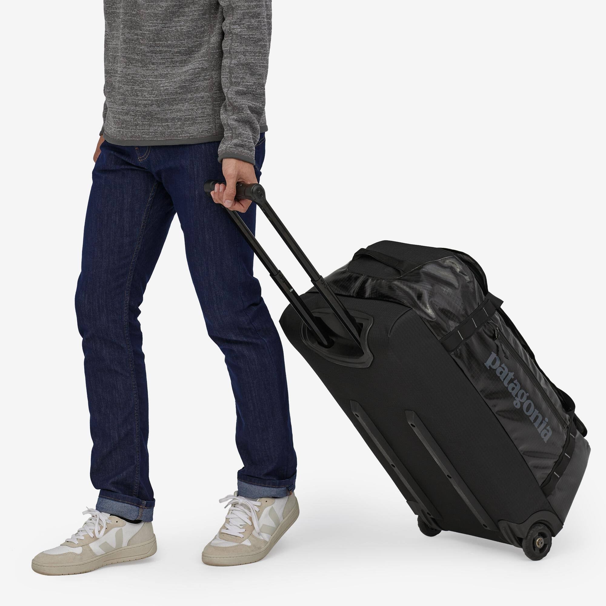 Black Hole Wheeled Duffel 70L K731632