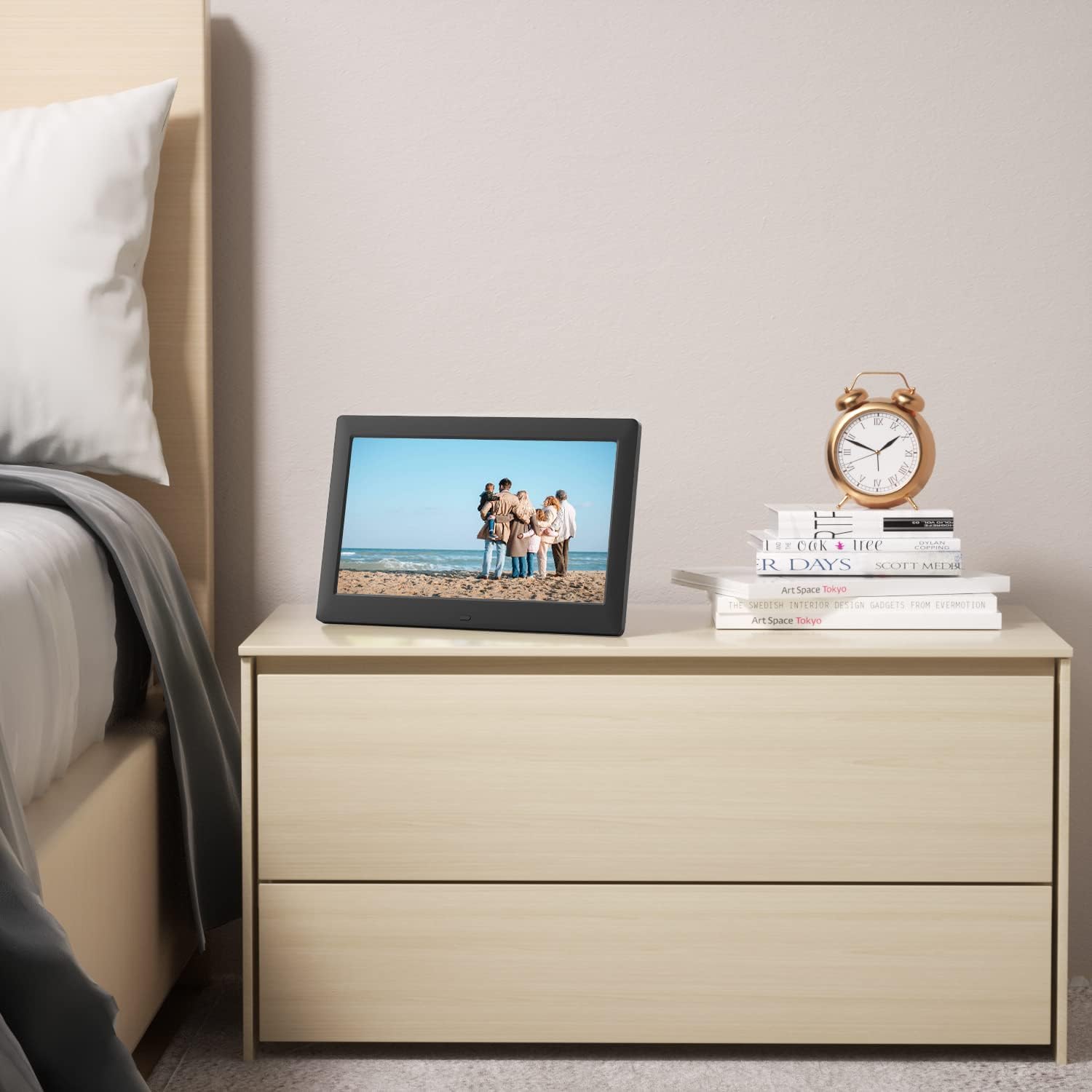 10.5 Inch USB Digital Picture Frame with Remote Control X197