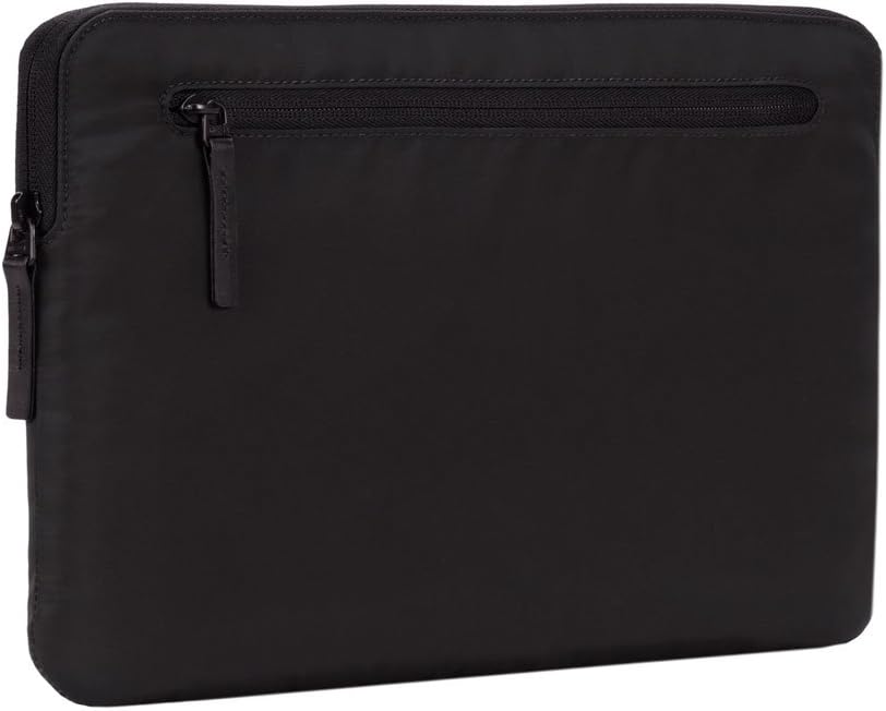 Compact Sleeve in Flight Nylon, Black E3462