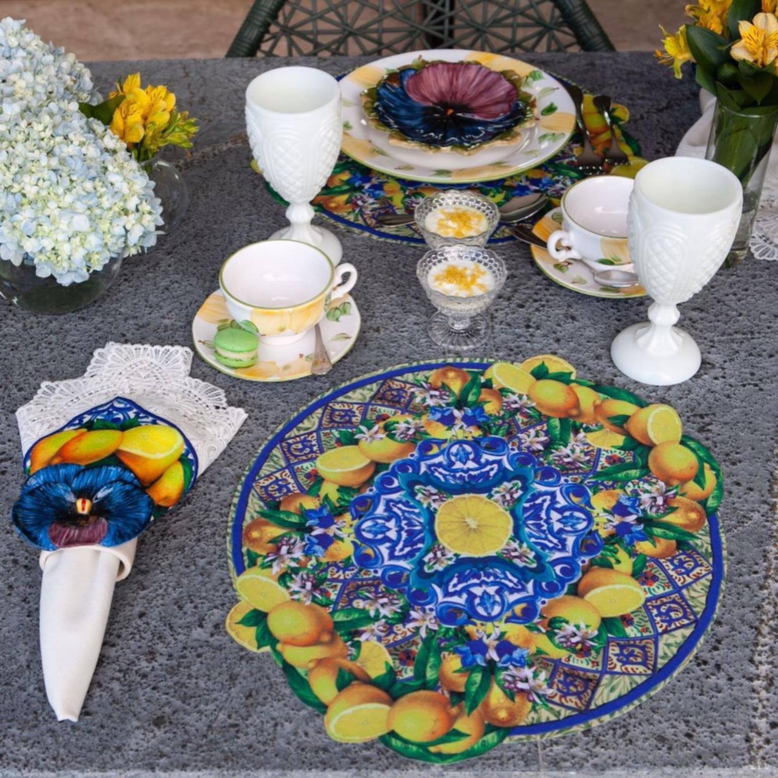 Blue & Yellow Round Polyester Placemat (Set of 2) Y998097