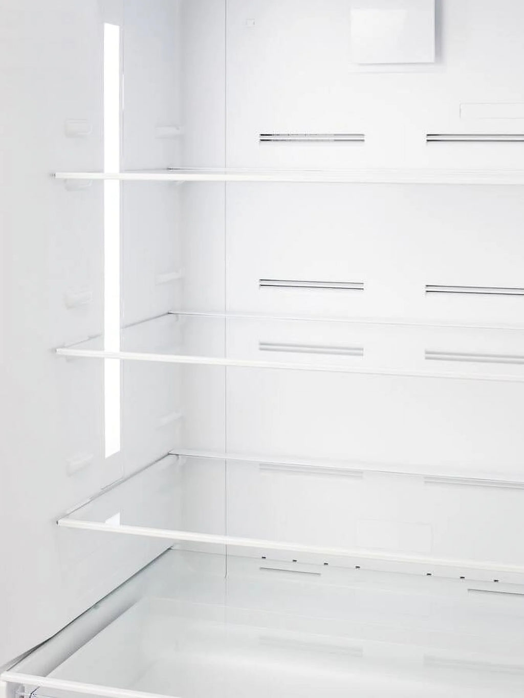 28 Energy Star Bottom Freezer Refrigerator with 16.4 cu. ft. Capacity in Stainless Steel L4572