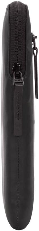 Compact Sleeve in Flight Nylon, Black E3462